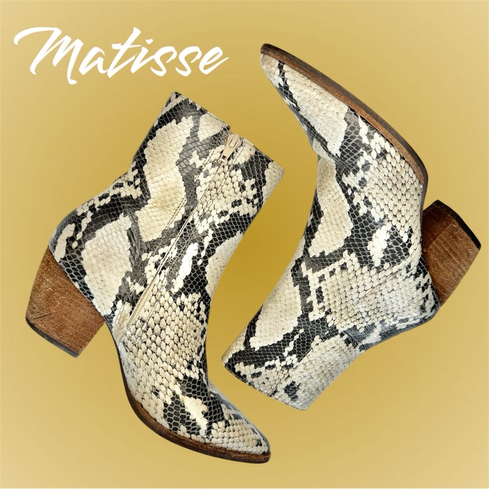 Anthropologie Matisse Caty Ankle Boot Western Boho Natural Snake 6.5